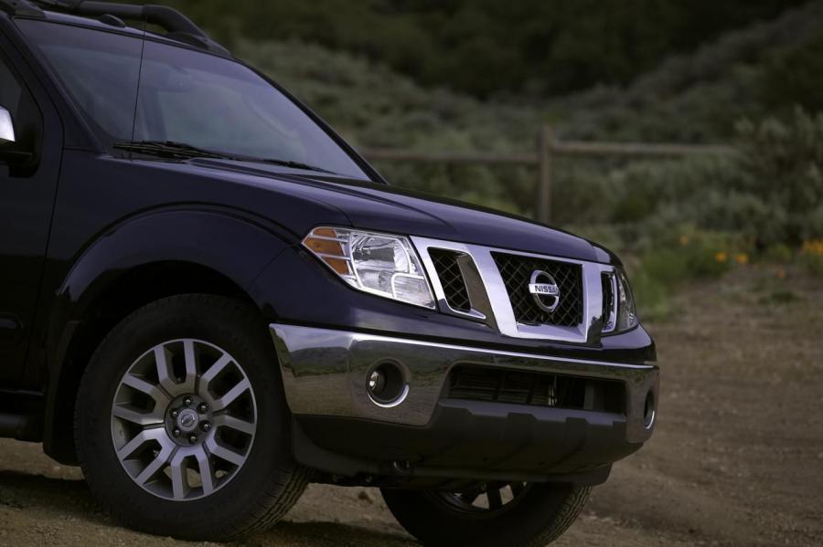  Nissan Frontier 2009 года  (фото 5 из 65)